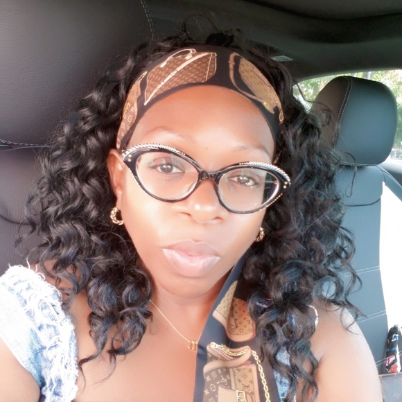 Meet your Posher, Melanie - Picture 11 of 16